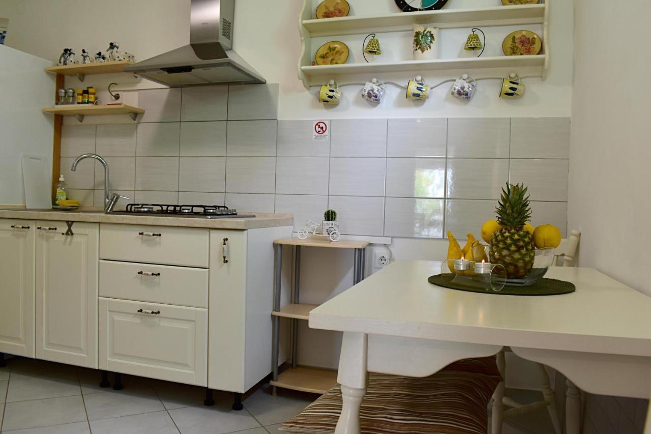 Irma Apartman Podstrana Kültér fotó