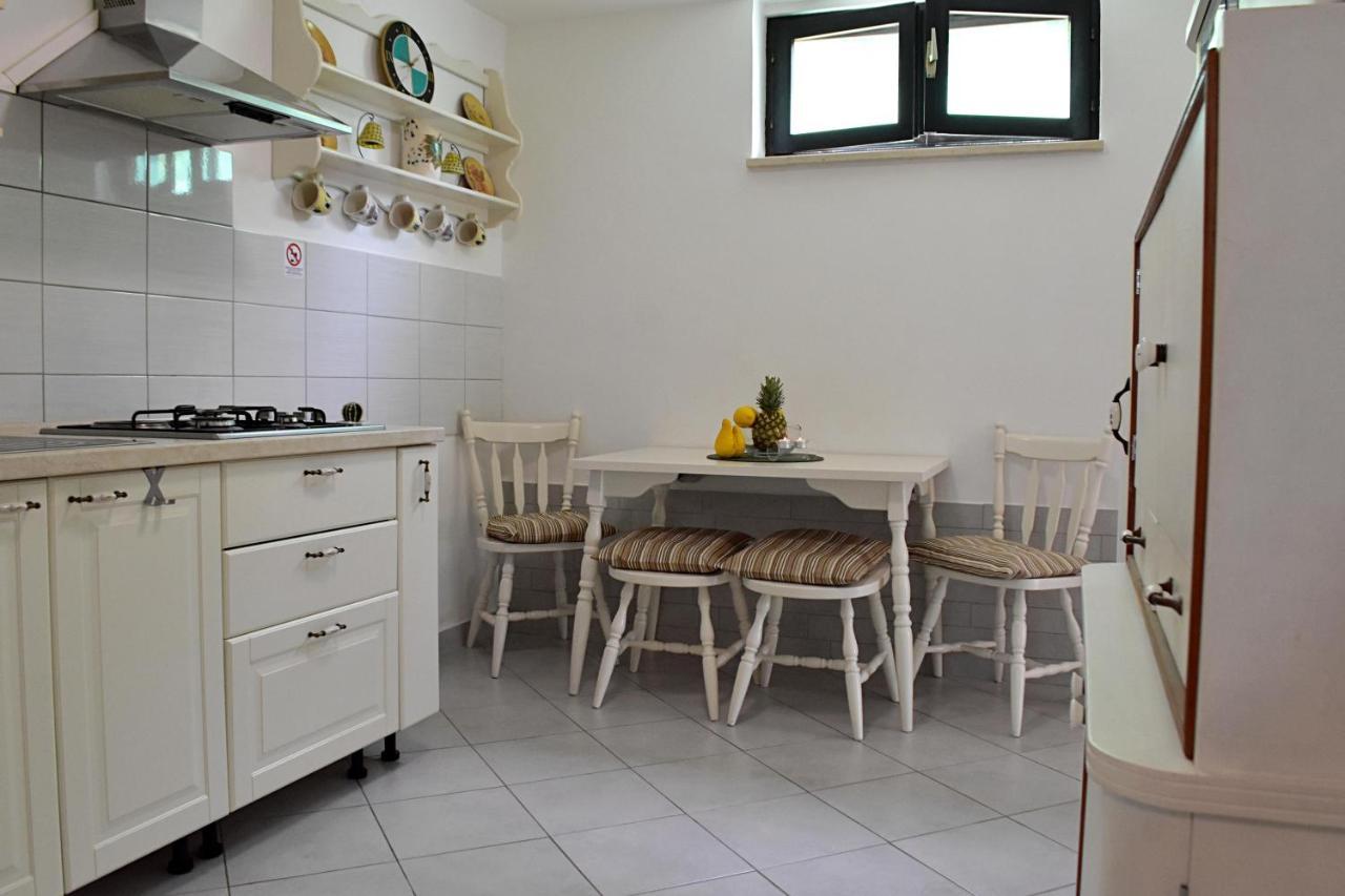 Irma Apartman Podstrana Kültér fotó