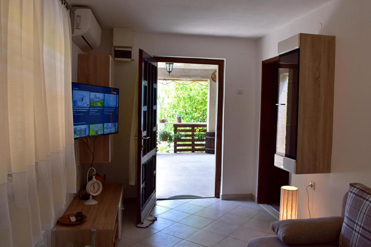 Irma Apartman Podstrana Kültér fotó