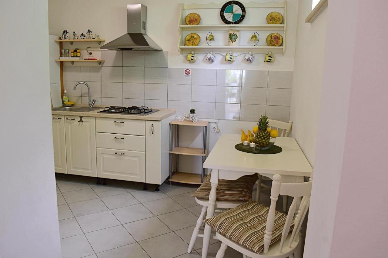 Irma Apartman Podstrana Kültér fotó