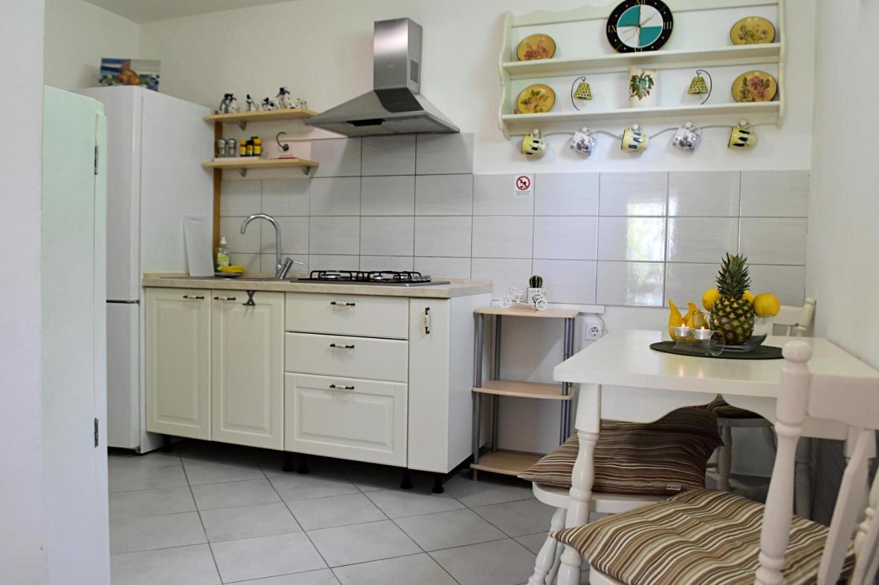 Irma Apartman Podstrana Kültér fotó