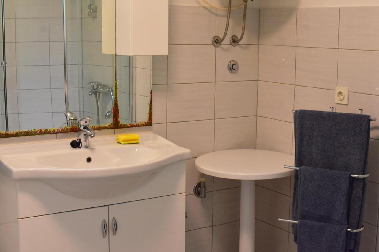 Irma Apartman Podstrana Kültér fotó